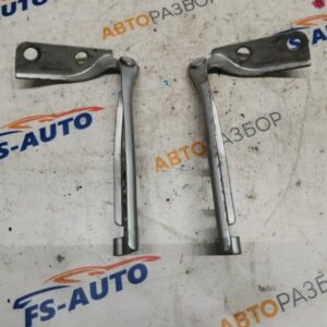 Петля капота Ford Fiesta MK5 1.4 FXJA 2007