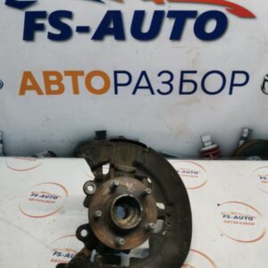 Кулак поворотный передний левый Ford Kuga 1 2.0
