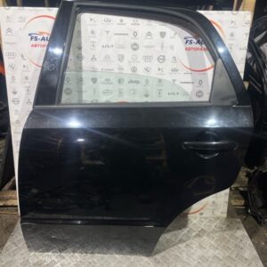 Дверь боковая задняя левая Suzuki Sx4 УНИВЕРСАЛ