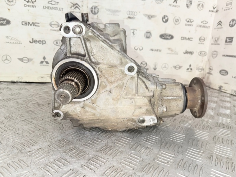 Раздатка Hyundai Tucson JM 2.0 G4GC 2009 — изображение 4