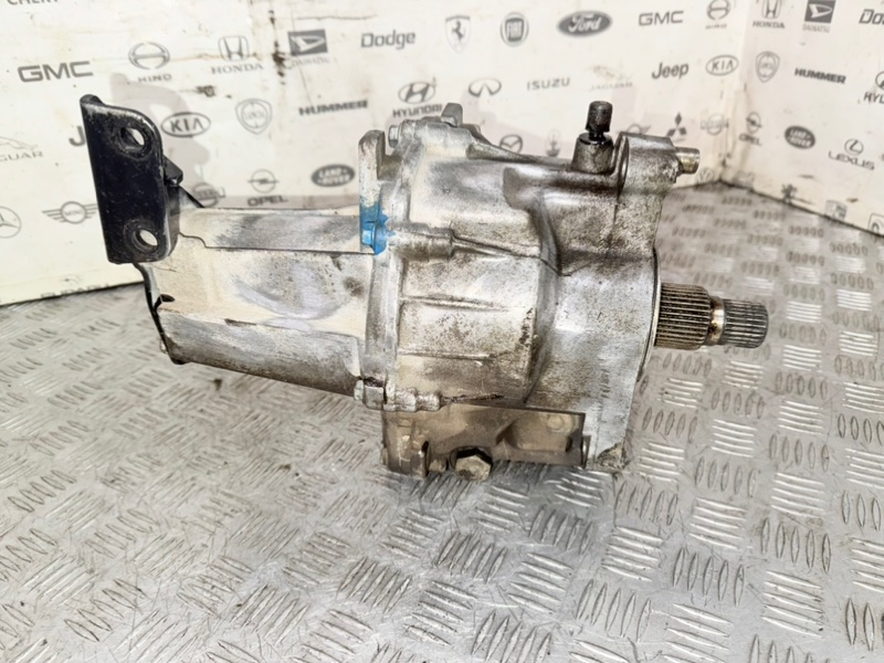Раздатка Hyundai Tucson JM 2.0 G4GC 2009 — изображение 6