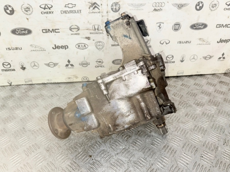 Раздатка Hyundai Tucson JM 2.0 G4GC 2009 — изображение 8